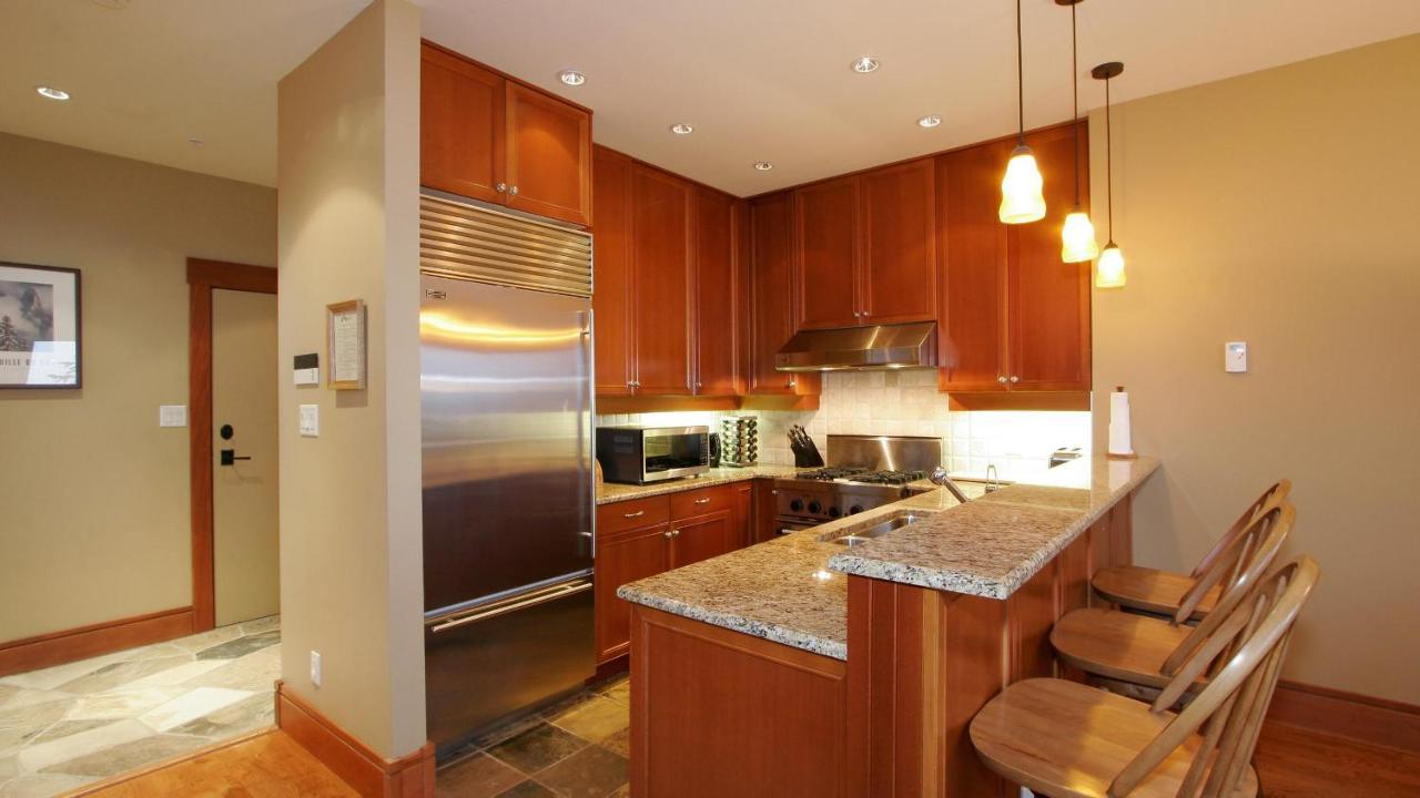 Taluswood The Heights 18 | Mountainside Townhome W/ Ski Access, Hot Tub, Tranquil Views Whistler Exterior foto