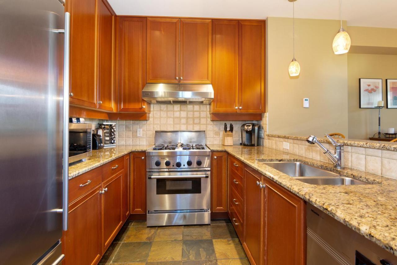 Taluswood The Heights 18 | Mountainside Townhome W/ Ski Access, Hot Tub, Tranquil Views Whistler Exterior foto