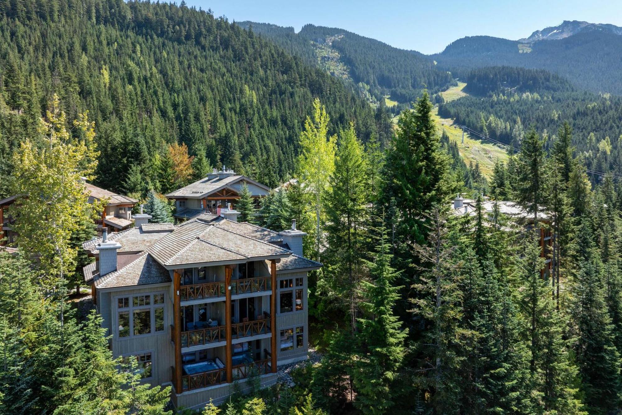 Taluswood The Heights 18 | Mountainside Townhome W/ Ski Access, Hot Tub, Tranquil Views Whistler Exterior foto