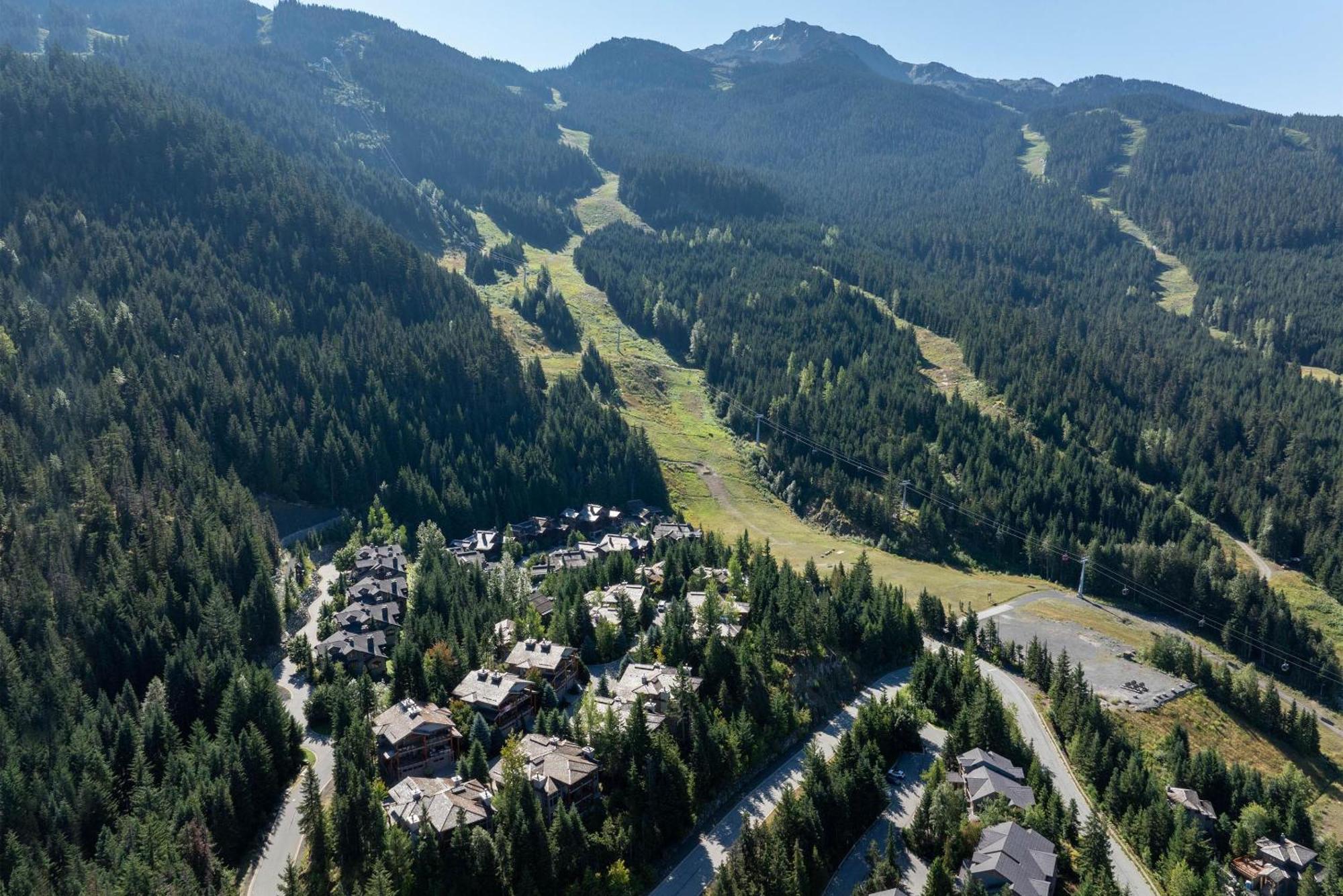 Taluswood The Heights 18 | Mountainside Townhome W/ Ski Access, Hot Tub, Tranquil Views Whistler Exterior foto